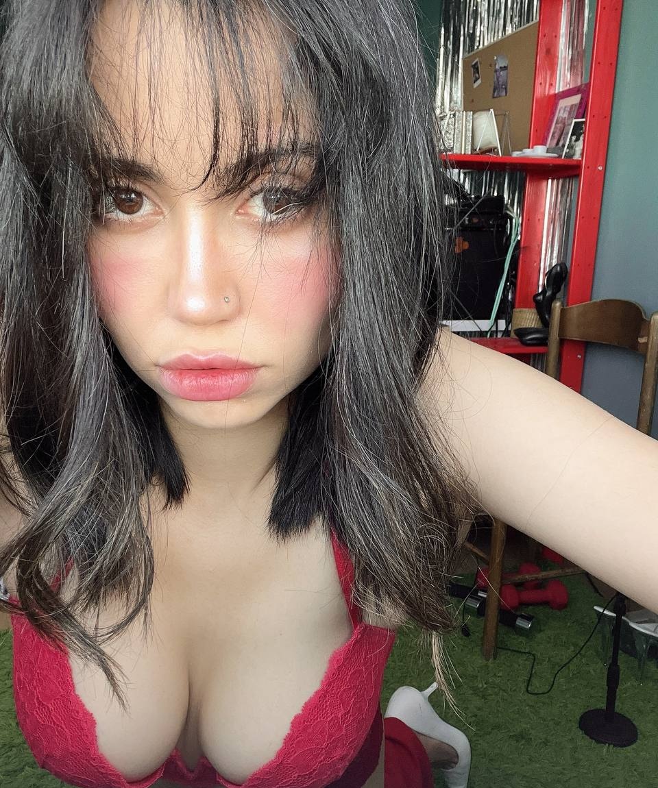 Изабелла привлекальеная девушка из Касимова цена от 7000 руб