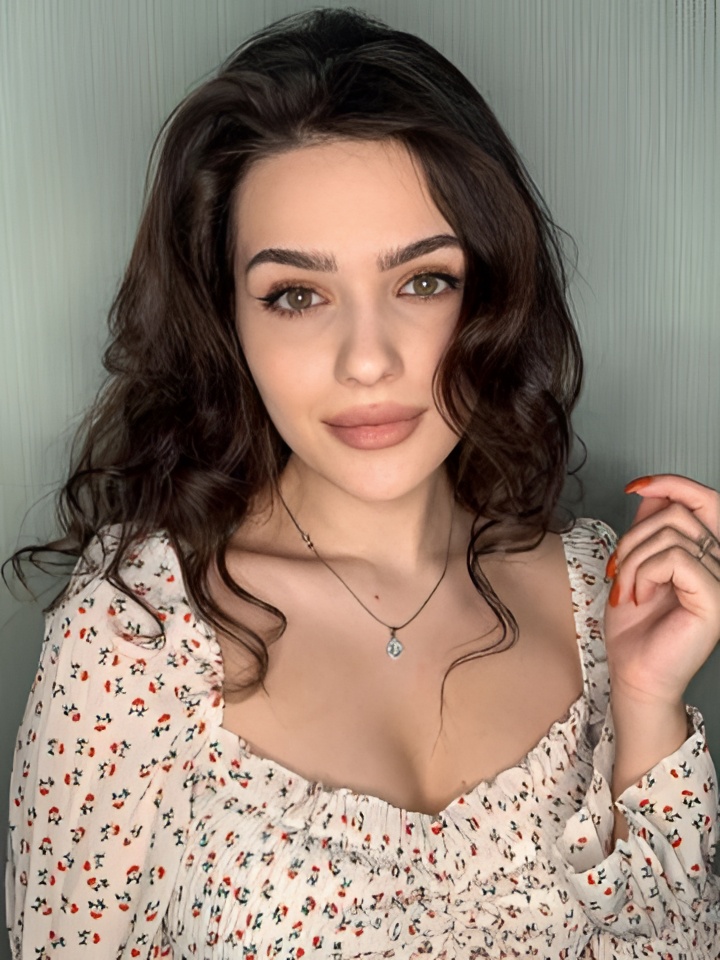 Индивидуалка Устинья, доступна для личного знакомства от 10000 руб