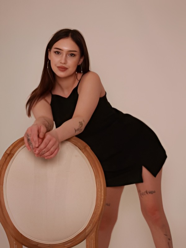 Илона привлекательная девушка из Касимова цена от 1500 руб