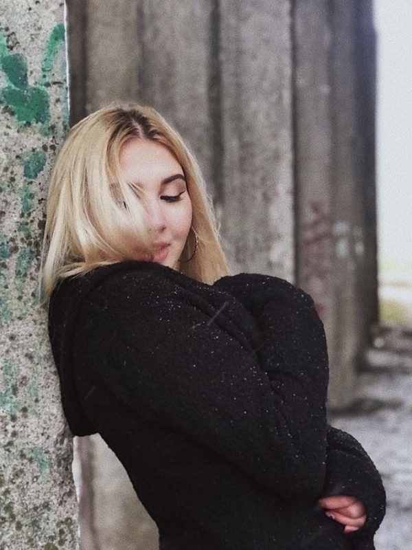 Арина привлекательная девушка из Касимова цена от 9000 руб