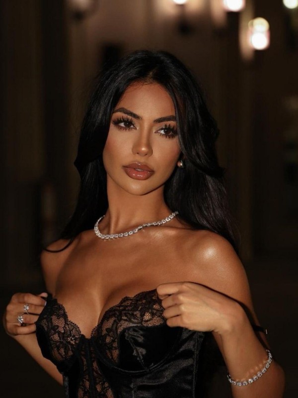 Милана привлекательная девушка из Касимова цена от 4000 руб